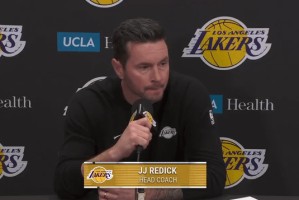 雷迪克点评艾顿：太阳2亿中锋，防守像ATM机